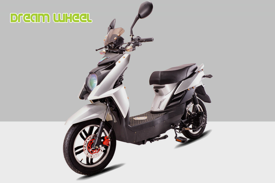 China Electric Moped Pedal Assisted Electric Scooter 250W Gear Motor Disc Brake 48V 20Ah Battery supplier