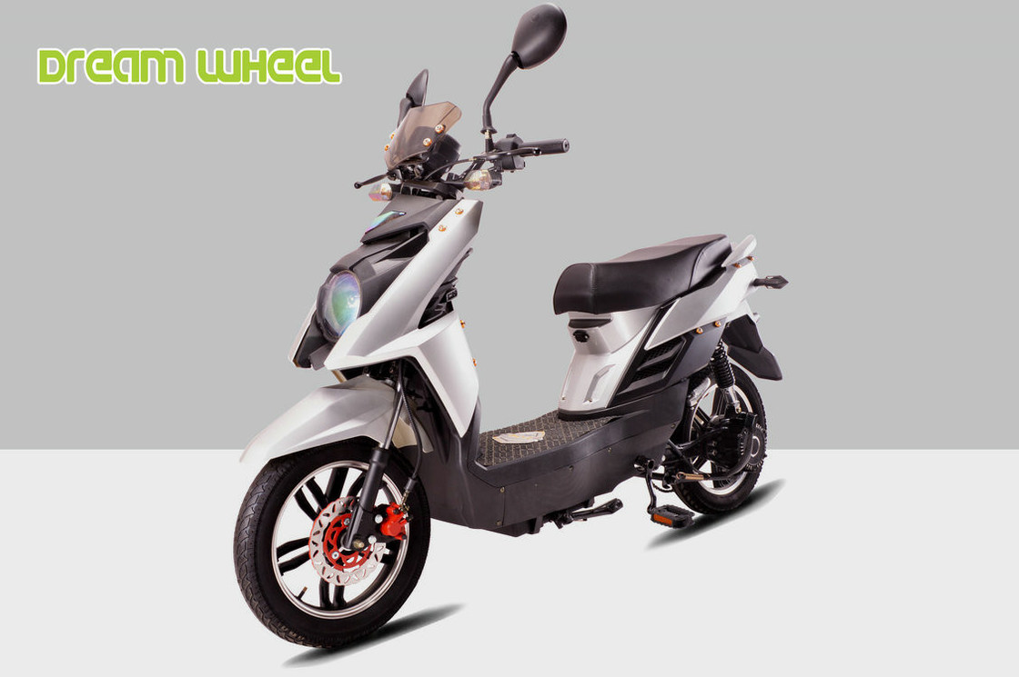 Fastest Adult Pedal Assisted Electric Scooter 250W Gear Motor Disc